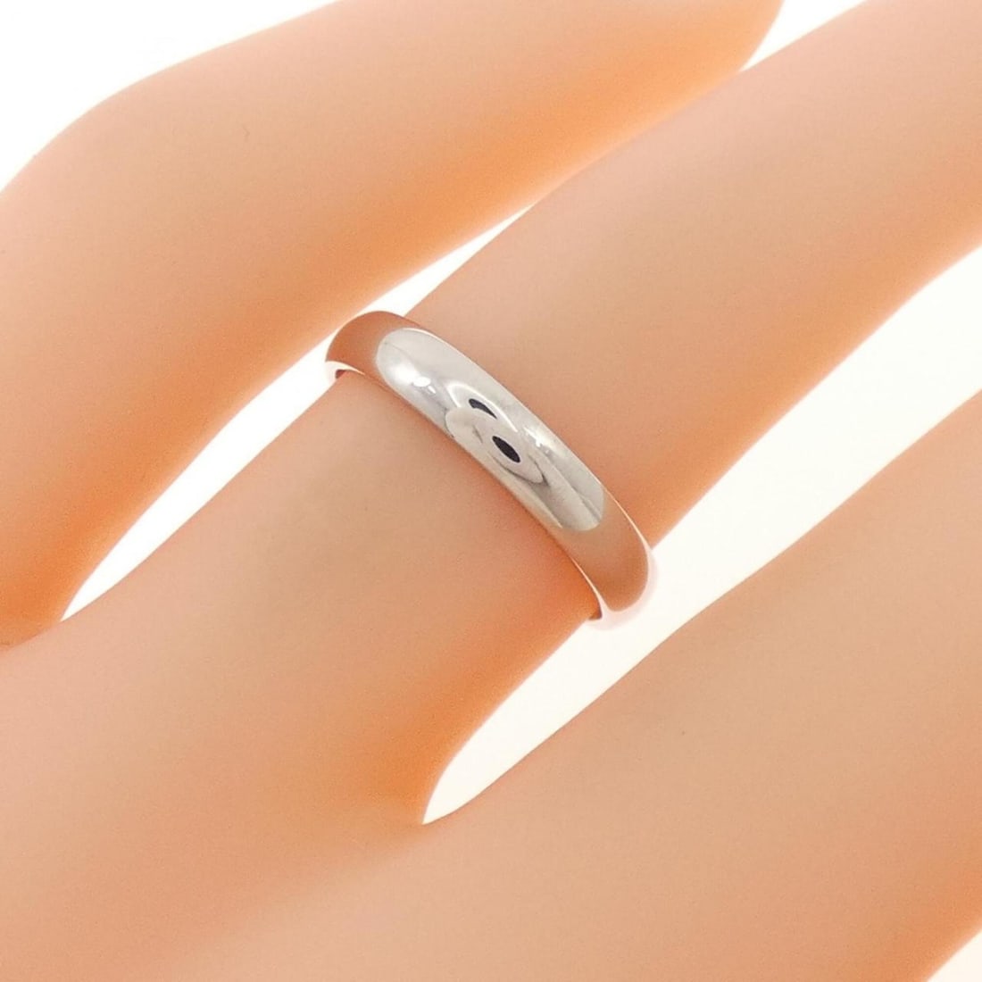 Van Cleef & Arpels Tendrement Ring - 4