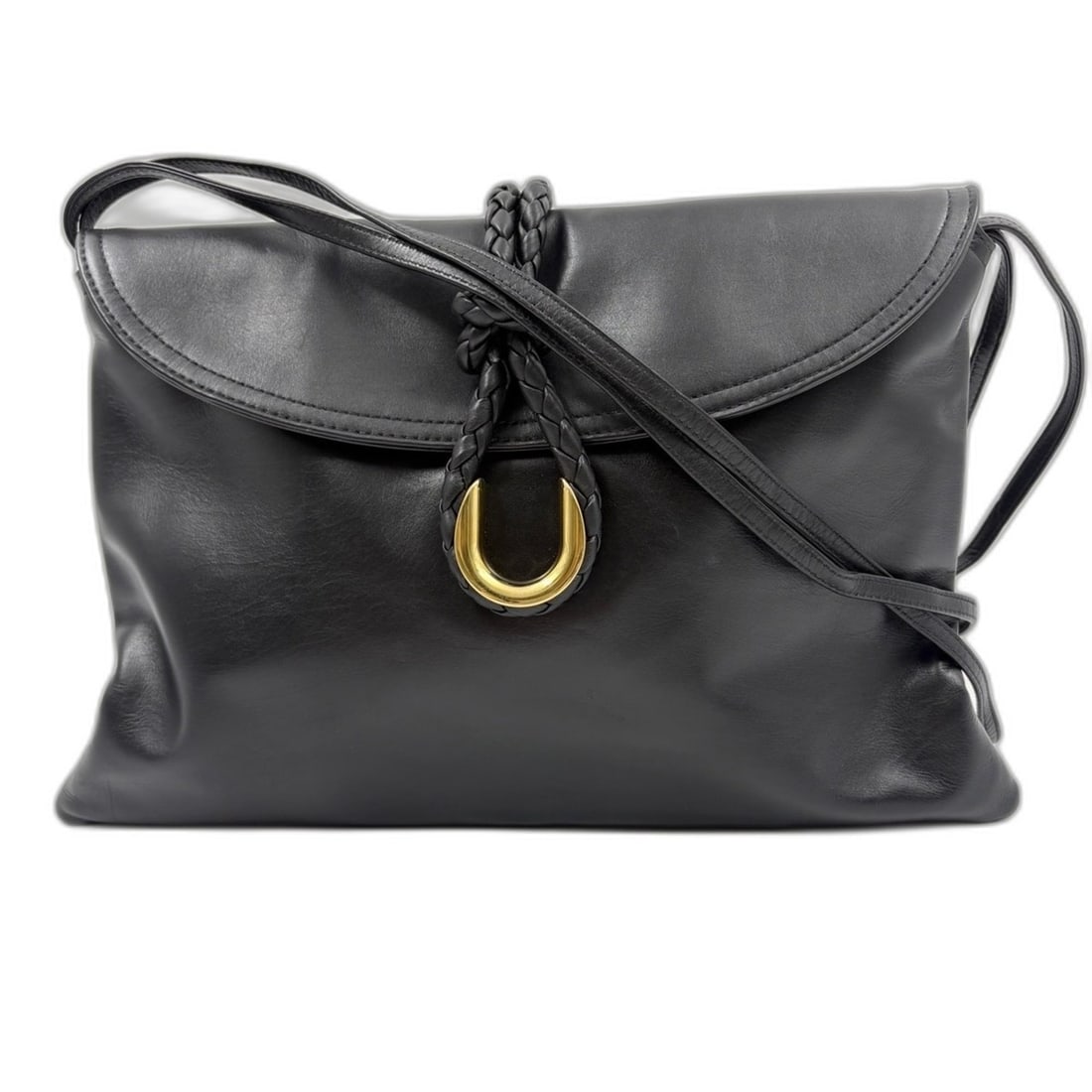 BOTTEGA VENETA Liberta Shoulder Bag, Black: --- Catalog ---Category: SizeSize (HxWxD): 22cm x 34cm x 10cm / 8.66'' x 13.38'' x 3.93''Strap Length: 110cm - 120cm / 43.3'' - 47.24''Category: DesignType: Shoulder bagColor: BlackGender: