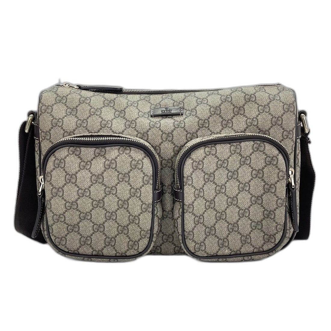 GUCCI GG Plus Shoulder Bag, Beige: --- Catalog ---Category: SizeSize (HxWxD): 20cm x 32cm x 8cm / 7.87'' x 12.59'' x 3.14''Strap Length: 123cm - 133cm / 48.42'' - 52.36''Category: DesignType: Shoulder bagColor: BeigeGender: WomenMateri