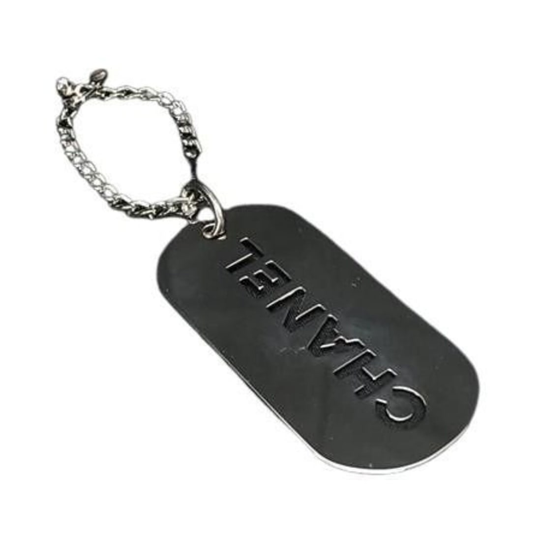 CHANEL Keychain Plate Bag Charm Silver Metal Men's Women's 04V: --- Catalog ---Category: SizeCharm Size: 3cm x 6.2cm / 1.18'' x 2.44''Category: DesignType: Key ChainColor: SilverGender: Men,Women,UnisexMaterial: MetalCategory: GeneralBrand: ChanelCountry of Origin