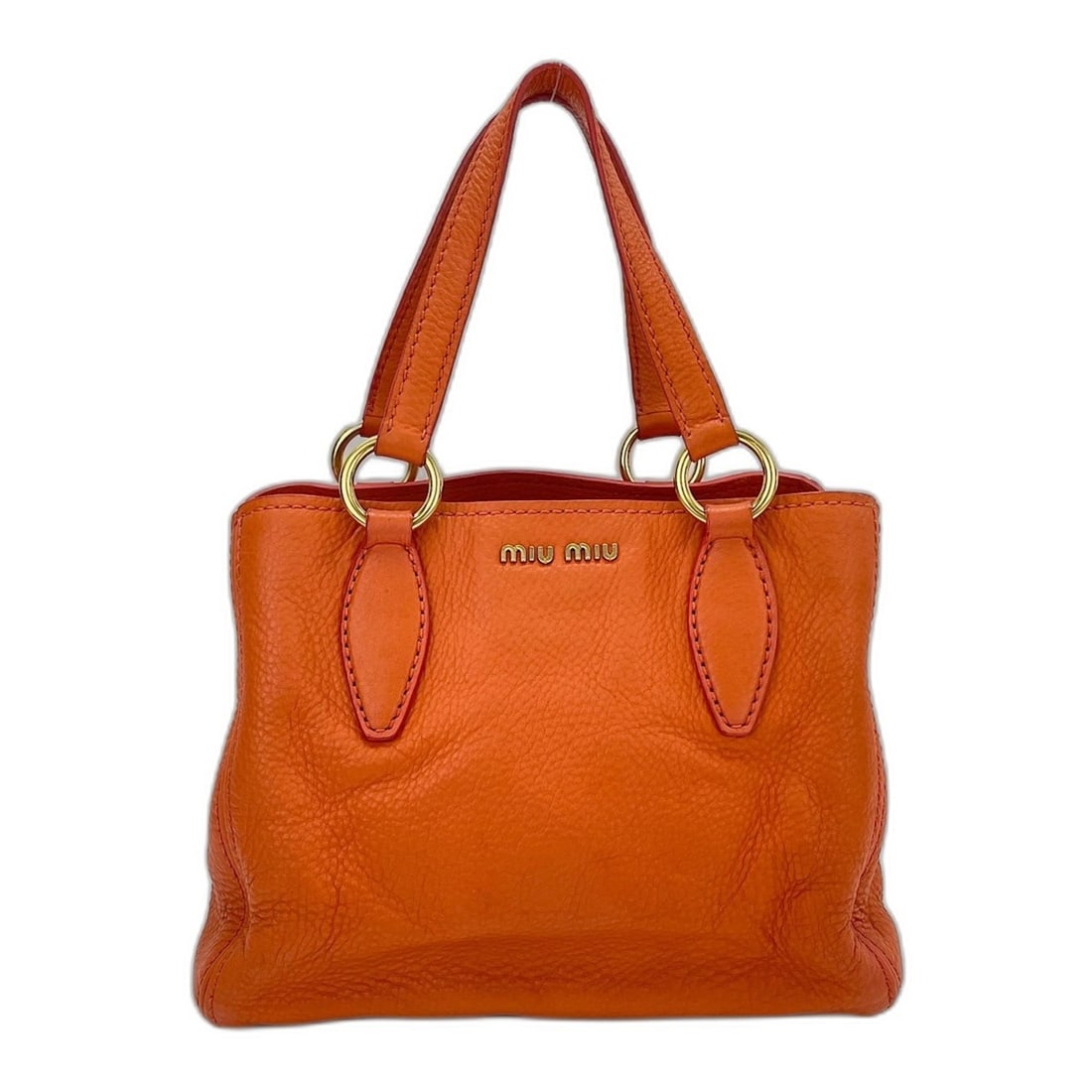 Miu Miu Miu Vitello Caribe Handbag Shoulder Bag Orange: --- Catalog ---Category: SizeHandle Drop: 15.00cm / 5.91''Size (HxWxD): 22cm x 27cm x 15cm / 8.66'' x 10.62'' x 5.9''Strap Length: 107cm - 115cm / 42.12'' - 45.27''Category: DesignType: Handbag, Shoul