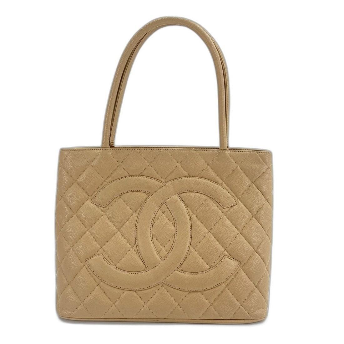 CHANEL Reissue Tote Bag, Beige: --- Catalog ---Category: SizeHandle Drop: 18.00cm / 7.09''Size (HxWxD): 25cm x 30cm x 15cm / 9.84'' x 11.81'' x 5.9''Category: DesignType: Tote bagColor: BeigeGender: WomenCategory: GeneralBrand: Chan