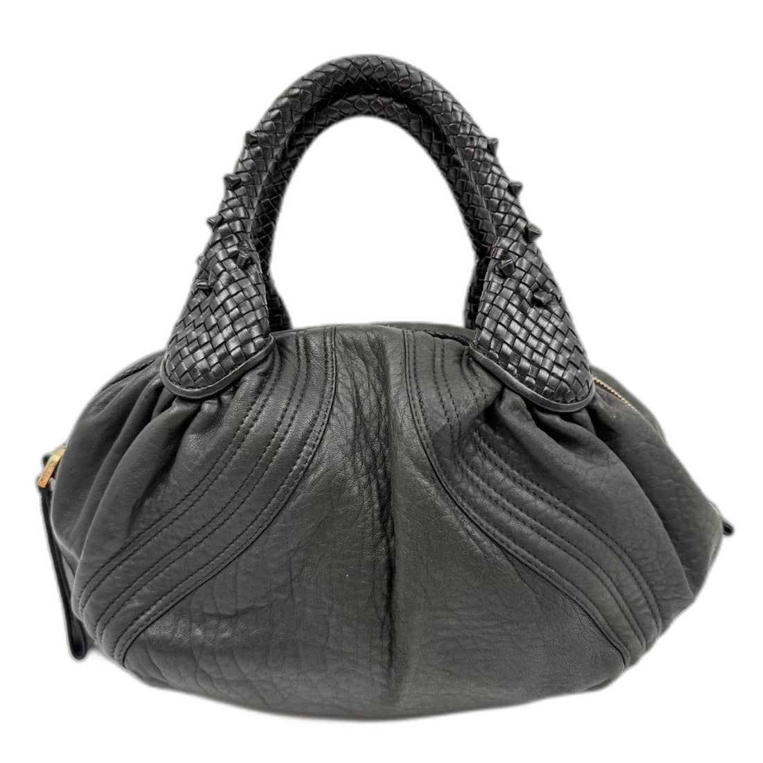 FENDI Zucca handbag, black: --- Catalog ---Category: SizeHandle Drop: 10.00cm / 3.94''Size (HxWxD): 20cm x 32cm x 13cm / 7.87'' x 12.59'' x 5.11''Category: DesignType: HandbagColor: BlackGender: WomenMaterial: Zucca Category: Ge