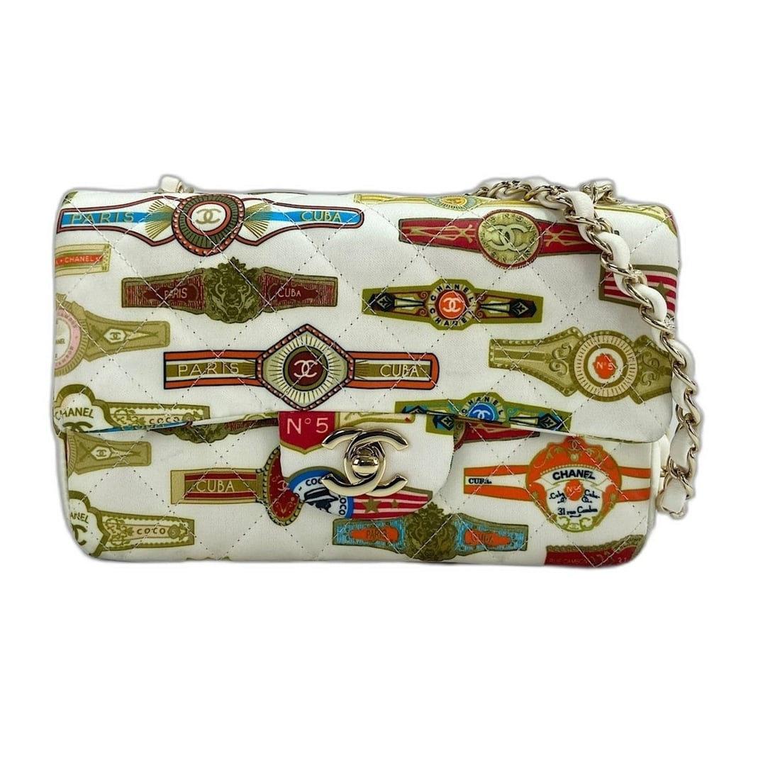 CHANEL Mini Matelassé Shoulder Bag, White: --- Catalog ---Category: SizeSize (HxWxD): 12cm x 20cm x 7cm / 4.72'' x 7.87'' x 2.75''Strap Length: 110cm - 120cm / 43.3'' - 47.24''Category: DesignType: Shoulder bagColor: WhiteGender: WomenCategory