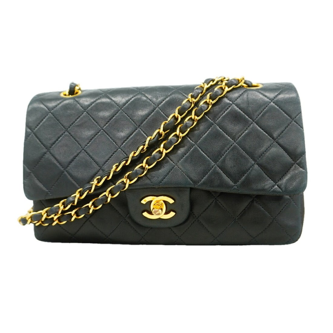 Chanel Matelassé Shoulder Bag with Double Chain, Lambskin, Black, Women's, P3316082: --- Catalog ---Category: SizeSize (HxWxD): 16cm x 25cm x 7cm / 6.29'' x 9.84'' x 2.75''Category: DesignType: Shoulder bagColor: BlackGender: WomenMaterial: Leather Hardware Color: GoldLeather/Fur Type