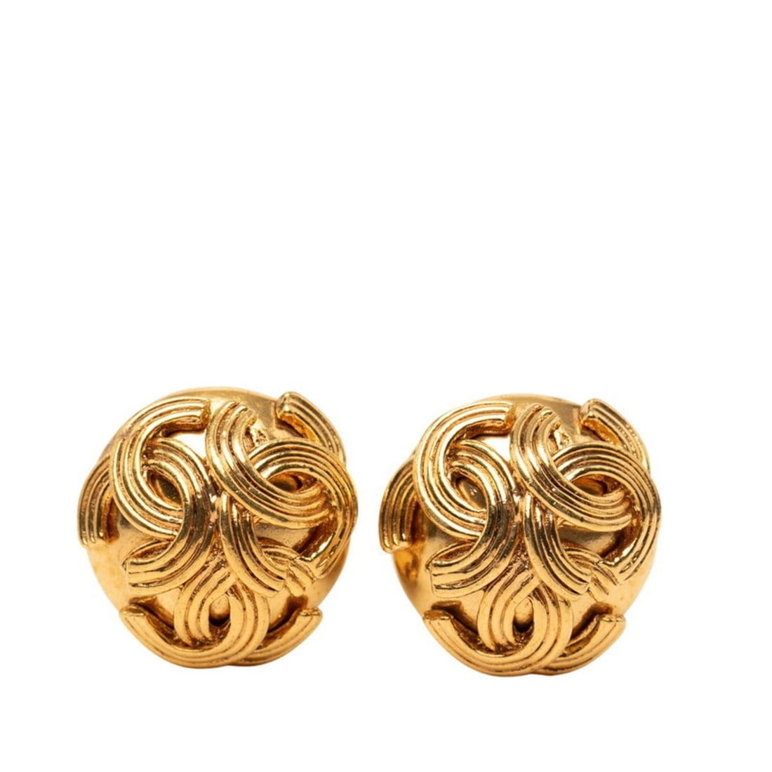 Chanel Vintage Coco Mark Earrings, Gold Plated, Women's CHANEL: --- Catalog ---Category: SizeSize (HxWxD): 23.00mm x 22.70mm / 0.91'' x 0.89''Category: DesignType: Clip earringsColor: GoldGender: WomenMaterial: Gold platingCategory: GeneralBrand: Chanel--- Item Li