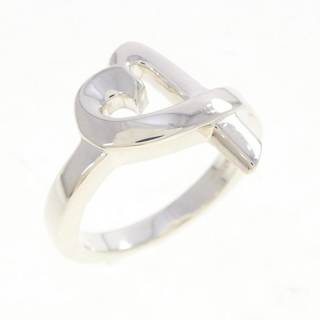 Tiffany Loving Heart Ring: --- Catalog ---Category: SizeJP Size: 12.0US Size: 6.5Category: DesignType: Band ringGender: WomenMaterial: Silver 925Category: GeneralBrand: Tiffany--- Item List ---Section: ConditionRanking: Rank A