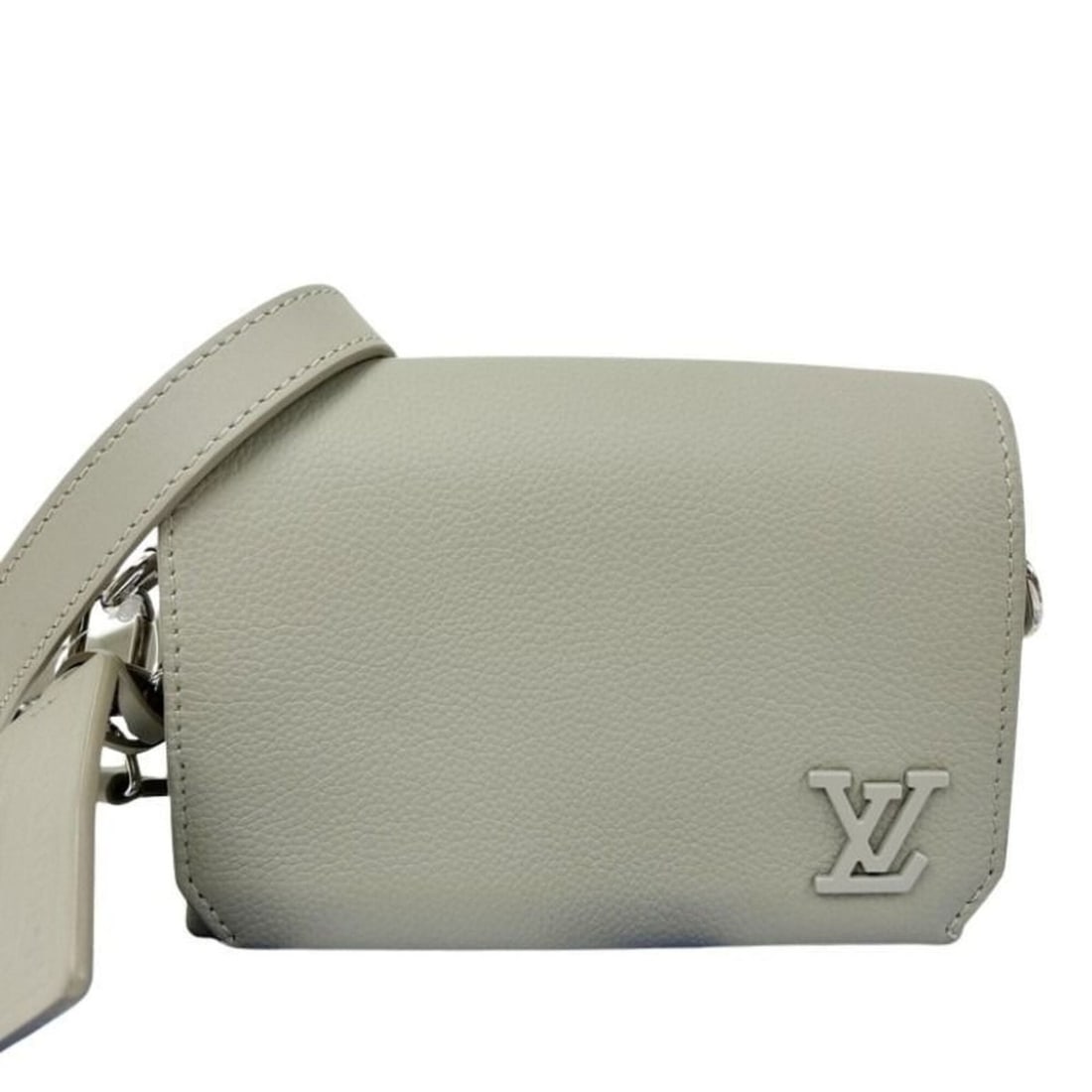 LOUIS VUITTON Shoulder Bag Aerogram Fastline Wearable Wallet M82281 Sage Grain Leather Men's Women's: --- Catalog ---Category: SizeSize (HxWxD): 13cm x 16.5cm x 5cm / 5.11'' x 6.49'' x 1.96''Category: DesignType: Shoulder bagColor: GreenGender: Men,WomenCategory: GeneralMPN: M82281Brand: Louis Vuitton