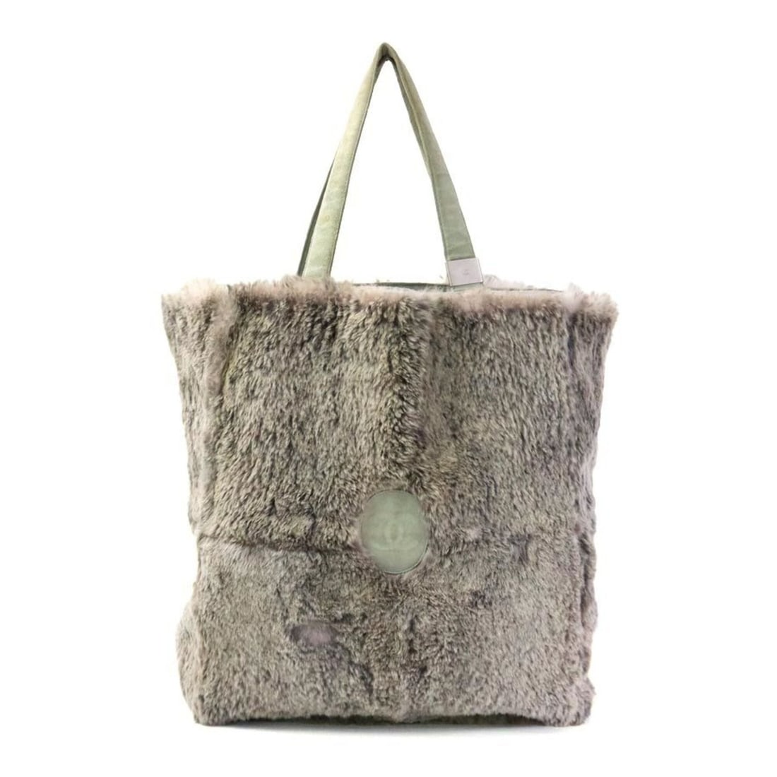 Chanel handbag/tote bag, fur and suede, gray, beige, silver, women's, e62163i: --- Catalog ---Category: SizeSize (HxWxD): 37cm x 27.5cm x 10cm / 14.56'' x 10.82'' x 3.93''Category: DesignType: Handbag, Tote bagColor: Beige, GrayGender: WomenMaterial: Fur , Suede Category: