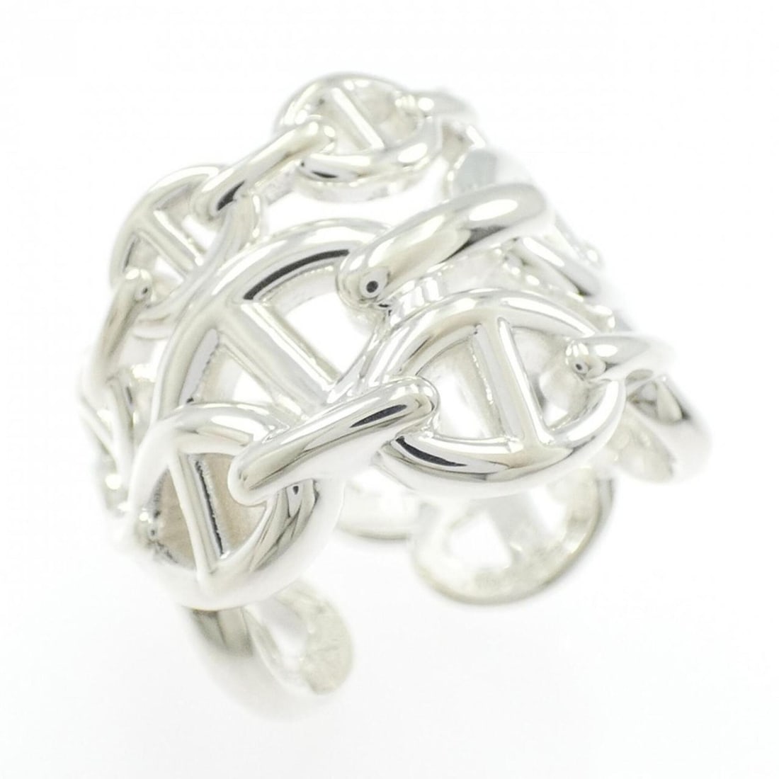 Hermes Hermès Chaine d'Ancre Enchainée Ring: --- Catalog ---Category: SizeUS Size: 6.5Brand Size: 52Category: DesignType: Band ringGender: WomenMaterial: Silver 925Category: GeneralMPN: H109506BBrand: Hermes--- Item List ---Section: ConditionRan