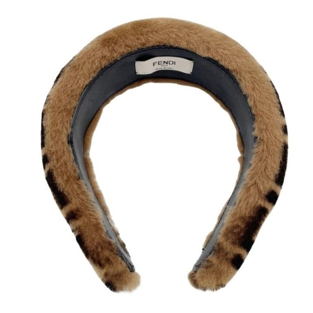 FENDI Zucca print headband FXQ642 Brown Fur Women's Hair Accessory: --- Catalog ---Category: SizeSize (LxW): 35cm x 5cm / 13.77'' x 1.96''Category: DesignType: Alice bandColor: BrownGender: WomenMaterial: FurCategory: GeneralMPN: FXQ642Brand: FendiCountry of Origin: I