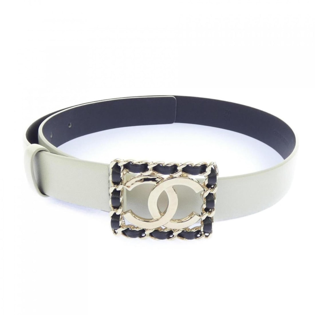 Chanel CHANEL AA8783B10098 Belt: --- Catalog ---Category: SizeLength: 65.5cm - 73cm / 25.78'' - 28.74''Category: DesignType: Standard beltColor: WhiteGender: WomenCategory: GeneralMPN: AA8783B10098Brand: Chanel--- Item List