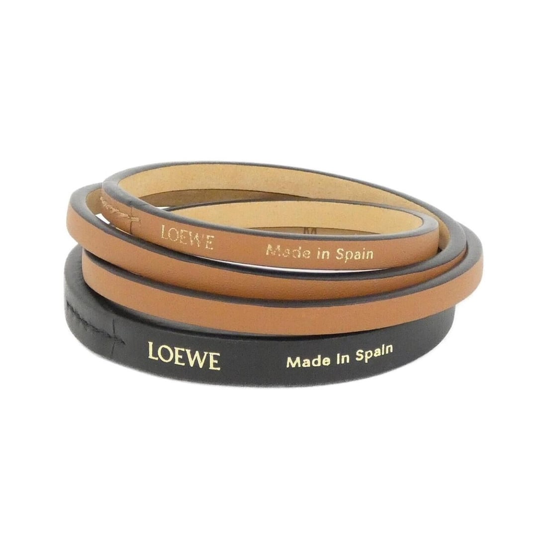 Loewe J242240X42 Bangle: --- Catalog ---Category: SizeLength: 19cm / 7.48''Category: DesignType: BangleColor: BlackGender: Men,WomenMaterial: LeatherLeather/Fur Type: CalfskinCategory: GeneralMPN: J242240X42Brand: Loewe--- It