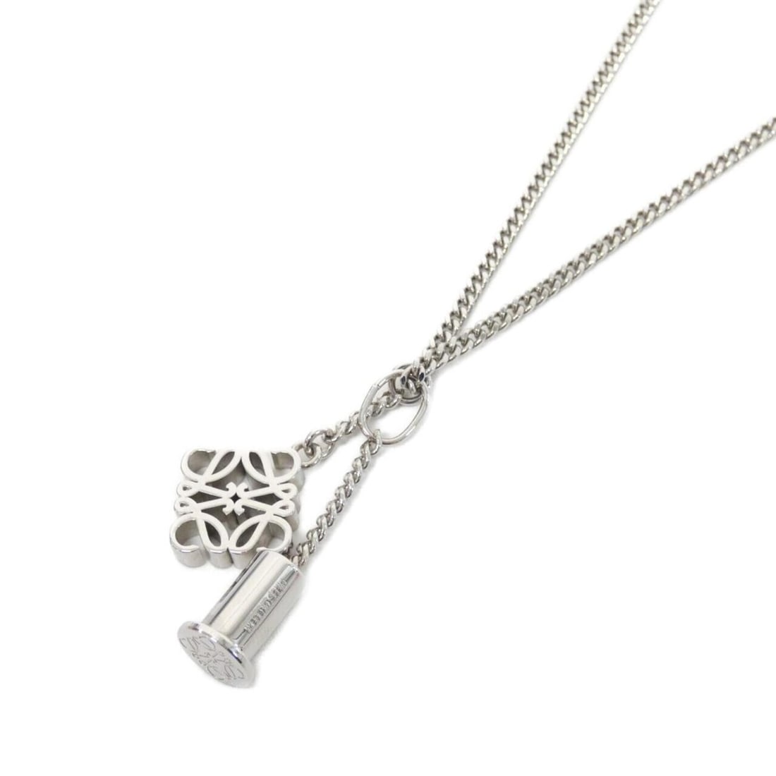 Loewe N691420X01 Necklace: --- Catalog ---Category: SizePendant Size: 21mm x 18mm / 0.82'' x 0.7''Neck Circumference: 48 cm - 63 cm / 18.89'' - 24.8''Category: DesignGender: Men,WomenNecklace Type: NecklaceCategory: