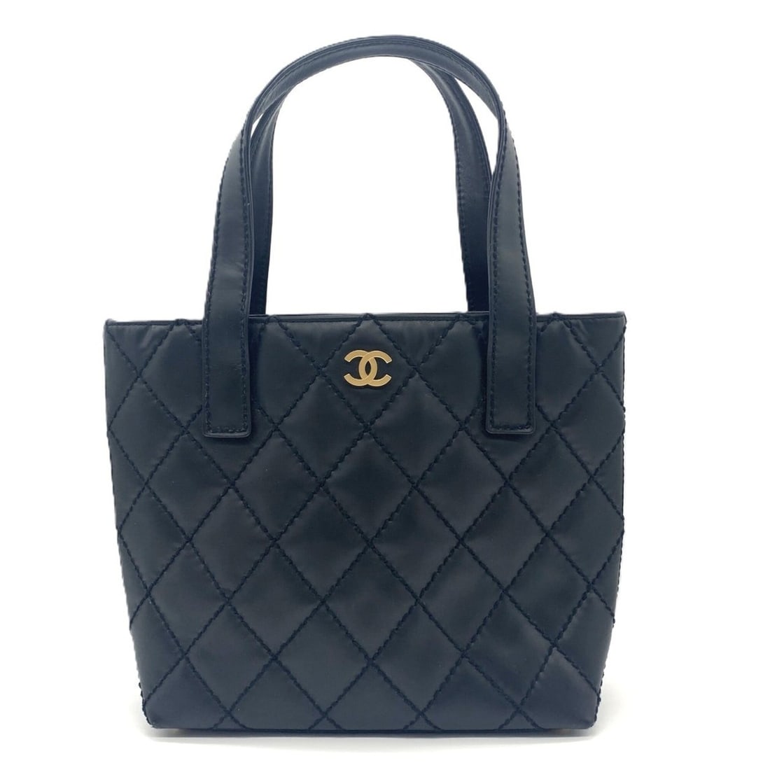 Chanel Wild Stitch Coco Mark Tote Bag Handbag Leather Black A18126 CHANEL: --- Catalog ---Category: SizeWeight: 520g / 1.14lb.Size (HxWxD): 23cm x 31cm x 8cm / 9.05'' x 12.2'' x 3.14''Handle Length: 15cm / 5.9''Category: DesignType: Handbag, Tote bagColor: BlackGender: Women