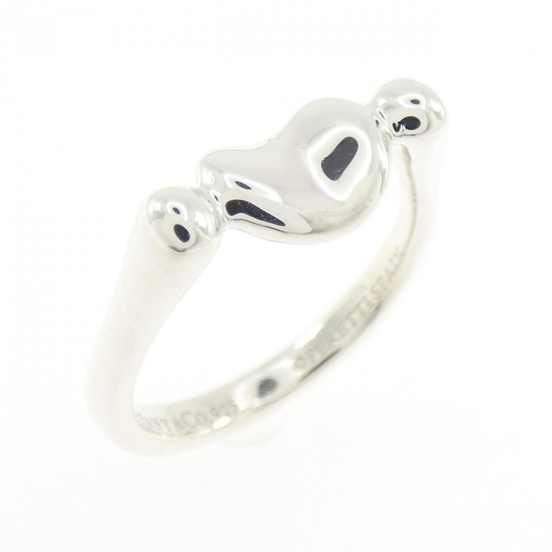 Tiffany Bean Ring: --- Catalog ---Category: SizeJP Size: 7.5US Size: 4Category: DesignType: Band ringGender: WomenMaterial: Silver 925Category: GeneralBrand: Tiffany--- Item List ---Section: ConditionRanking: Rank A Use