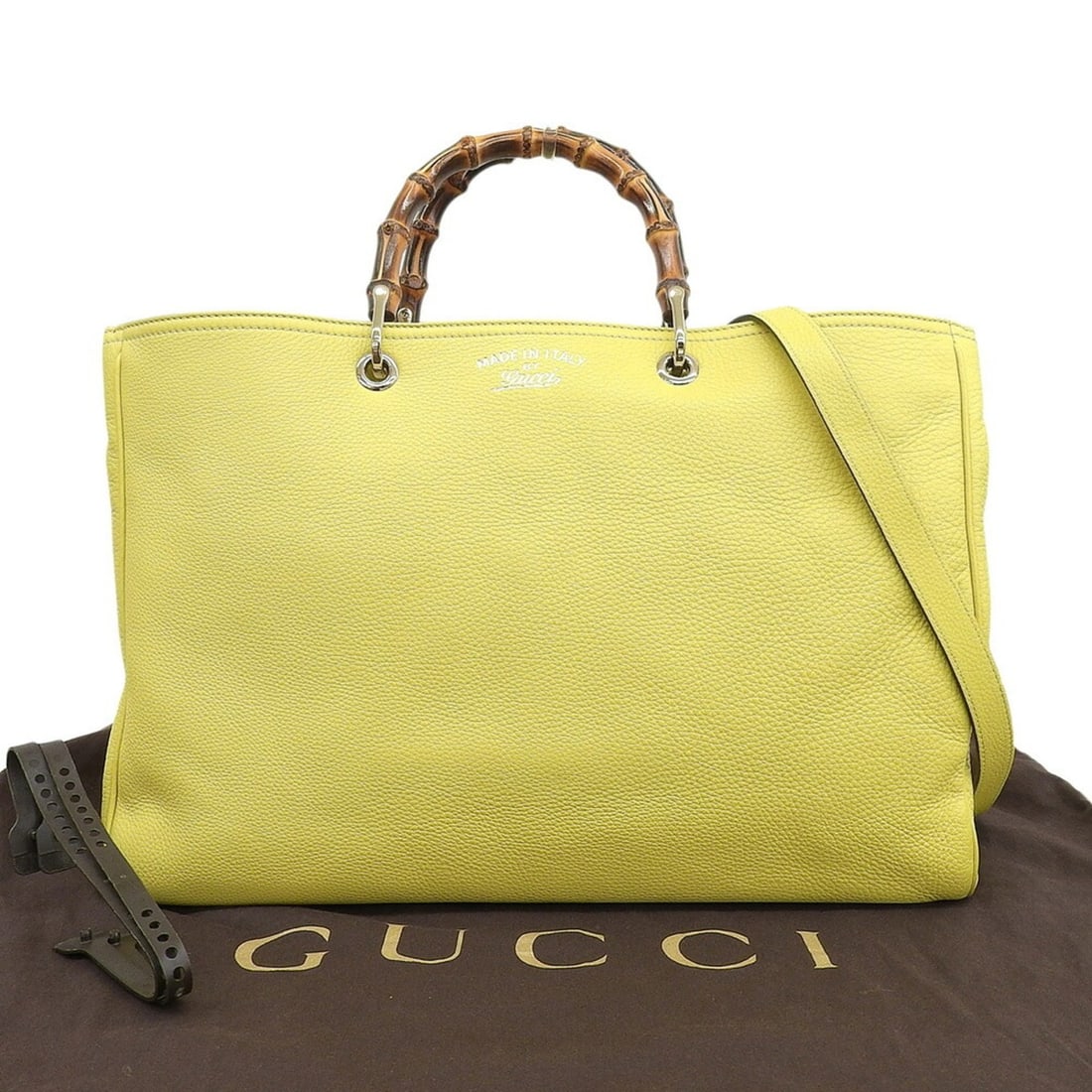 Gucci Bamboo Shopper Large Tote Bag 323658?525040 Shoulder Handbag: --- Catalog ---Category: SizeSize (HxWxD): 28cm x 40cm x 15.5cm / 11.02'' x 15.74'' x 6.1''Category: DesignType: Handbag, Shoulder bag, Tote bagColor: YellowGender: WomenMaterial: Bamboo , Leather
