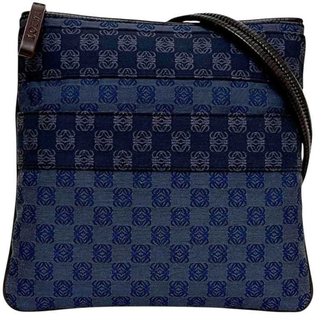 Loewe Shoulder Bag Repeat Anagram Crossbody 330.80.003 290605 LOEWE Canvas Leather Navy Blue Women's: --- Catalog ---Category: SizeSize (HxWxD): 24cm x 24cm x 6cm / 9.44'' x 9.44'' x 2.36''Category: DesignType: Shoulder bagGender: WomenMaterial: Canvas , Leather Category: GeneralMPN: 330.80.003Brand: 
