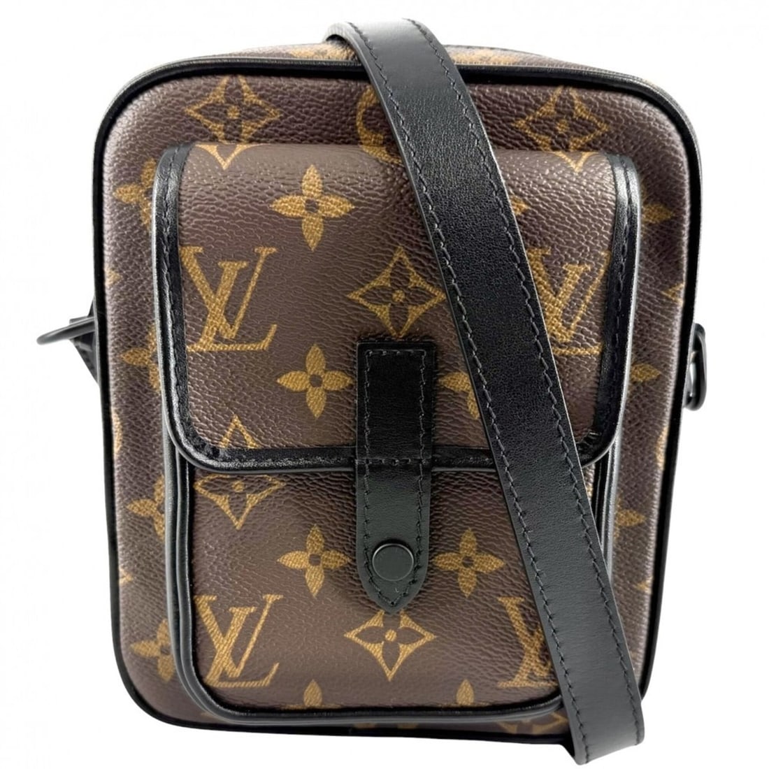 Louis Vuitton Christopher Wearable Shoulder Bag for Men, M69404, Monogram Macassar, Brown/Black,: --- Catalog ---Category: SizeSize (HxWxD): 18cm x 15cm x 5.5cm / 7.08'' x 5.9'' x 2.16''Category: DesignType: Shoulder bagColor: Black, Brown, Galle, WhiteGender: MenMaterial: Monogram Category: Gener