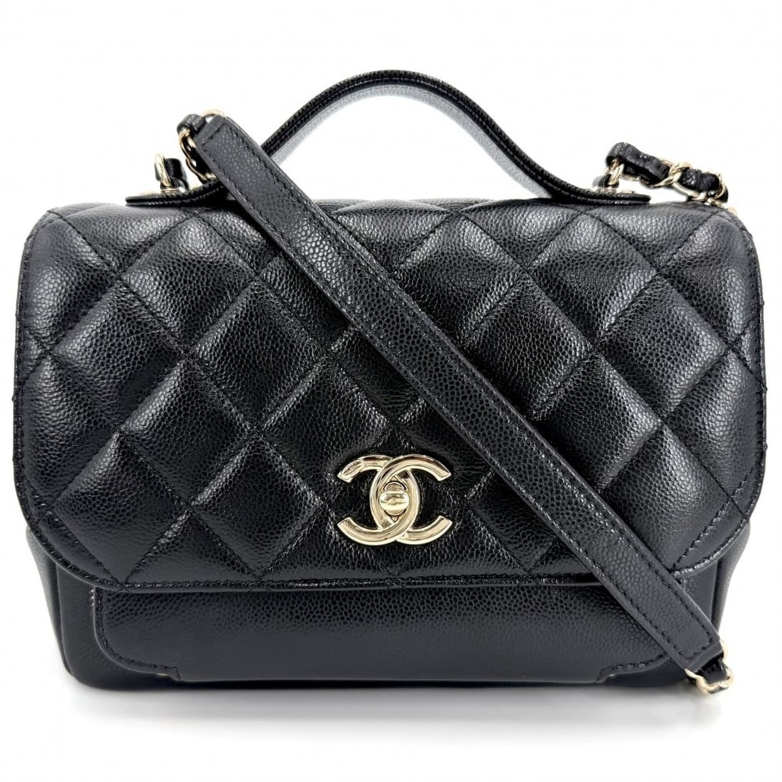Chanel Women's Matelassé Coco Mark Handbag Chain Shoulder Bag Crossbody Business Affinity CHANEL: --- Catalog ---Category: SizeSize (HxWxD): 16cm x 21.5cm x 7cm / 6.29'' x 8.46'' x 2.75''Category: DesignType: Handbag, Shoulder bagColor: Black, WhiteGender: WomenMaterial: Grained Calfskin Category: