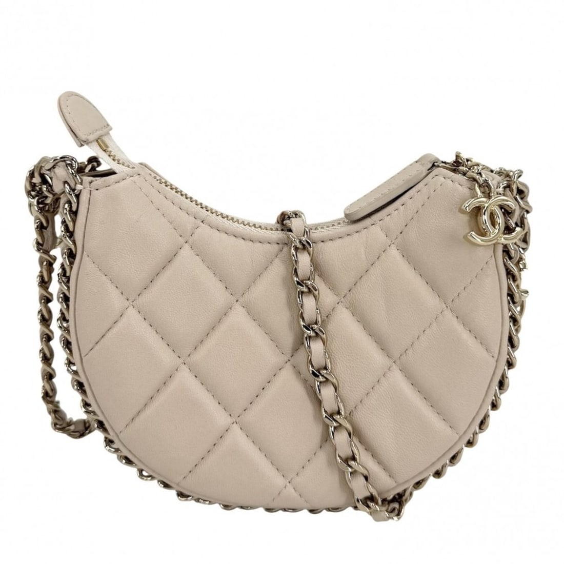 Chanel Women's Mini Hobo Shoulder Bag, Coco Mark, Crossbody, Matelassé Pouch, Lambskin, Beige, Gold: --- Catalog ---Category: SizeSize (HxWxD): 9cm x 14cm x 5cm / 3.54'' x 5.51'' x 1.96''Category: DesignType: Pochette, Shoulder bagColor: Beige, Beige gold, WhiteGender: WomenMaterial: Leather Category
