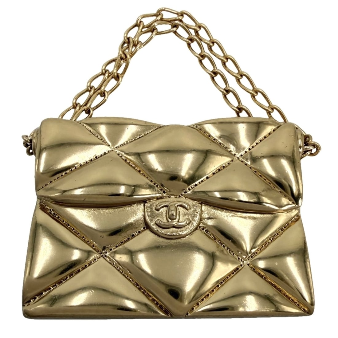 Chanel brooch for women, Matelassé design, Coco Mark, accessory, CHANEL GP 02P, gold, approximately: --- Catalog ---Category: SizeSize (HxWxD): 3cm x 4cm x 5.00mm / 1.18'' x 1.57'' x 0.19''Category: DesignType: BroochColor: GoldGender: WomenCategory: GeneralBrand: Chanel--- Item List ---Section: Cond