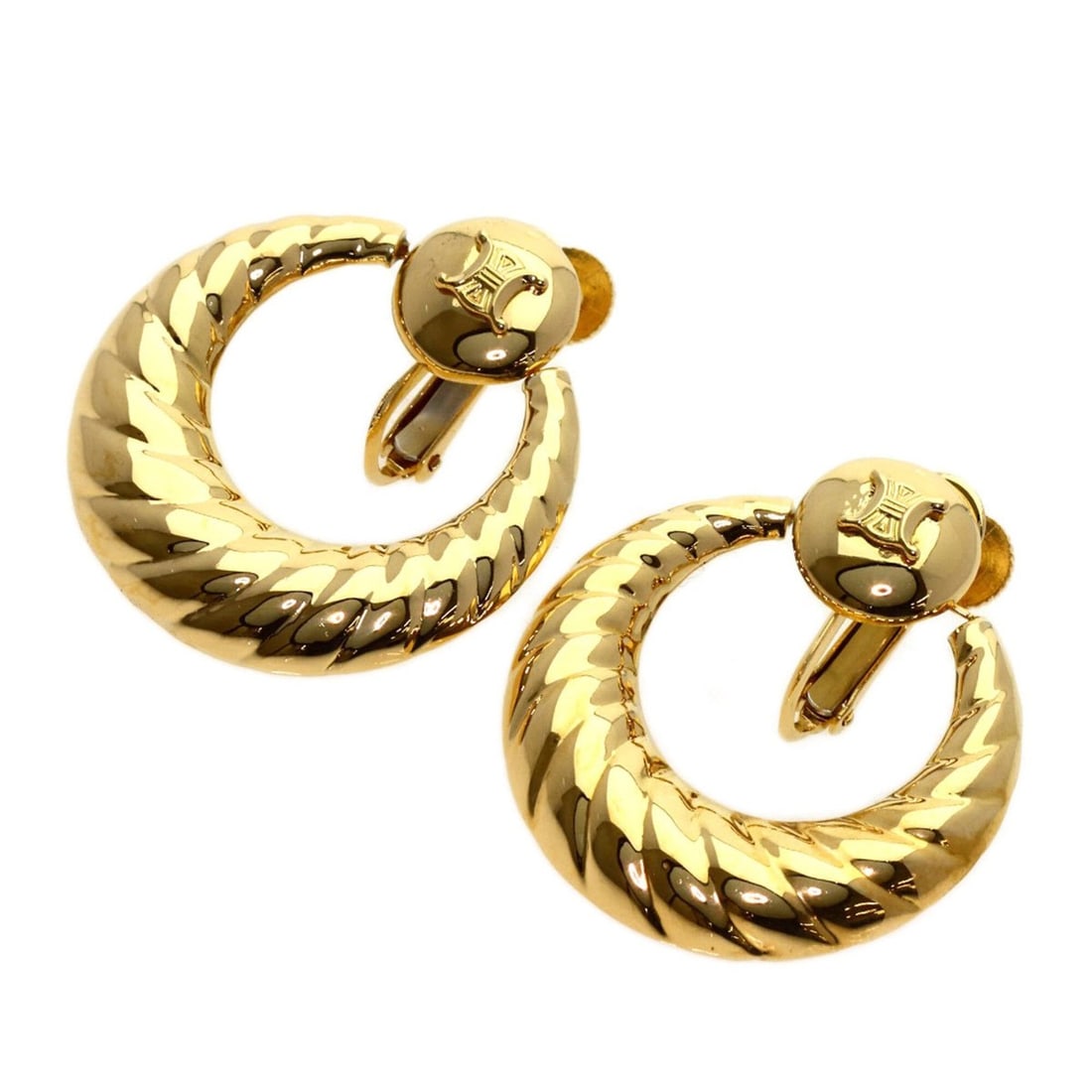 Celine Circle Macadam Earrings, 18K Yellow Gold, Women's.: --- Catalog ---Category: SizeSize (HxWxD): 30.40mm x 27.20mm x 5.80mm / 1.20'' x 1.07'' x 0.23''Category: DesignType: Stud earringsGender: WomenMaterial: Yellow gold (18K)Category: GeneralBrand: Celin