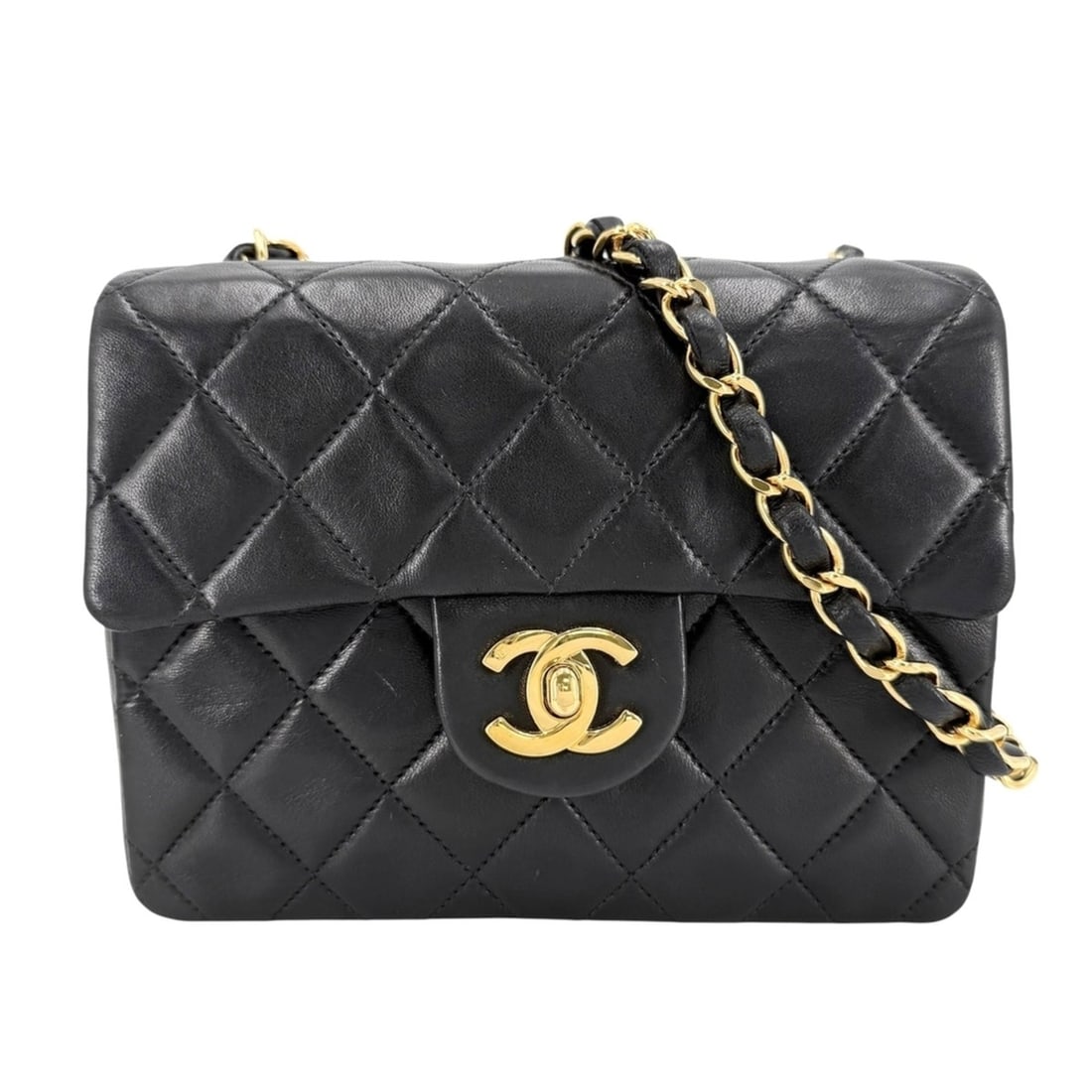 Chanel Mini Matelasse Shoulder Bag for Women, Chain Turnlock Closure, Bag, Crossbody Coco Mark,: --- Catalog ---Category: SizeSize (HxWxD): 13cm x 17.5cm x 6cm / 5.11'' x 6.88'' x 2.36''Category: DesignType: Shoulder bagColor: Black, WhiteGender: WomenMaterial: Leather Category: GeneralBrand: Cha