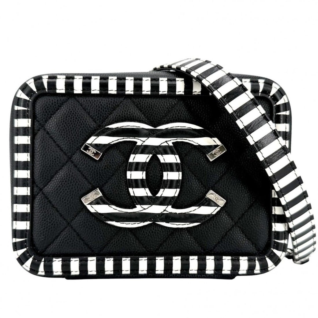 Chanel Women's Matelassé CC Filigree Mini Shoulder Bag, Striped, Crossbody, Chain Strap, Square: --- Catalog ---Category: SizeSize (HxWxD): 10cm x 14cm x 6cm / 3.93'' x 5.51'' x 2.36''Category: DesignType: Shoulder bagColor: BlackGender: WomenMaterial: Grained Calfskin Hardware Color: GoldCategor