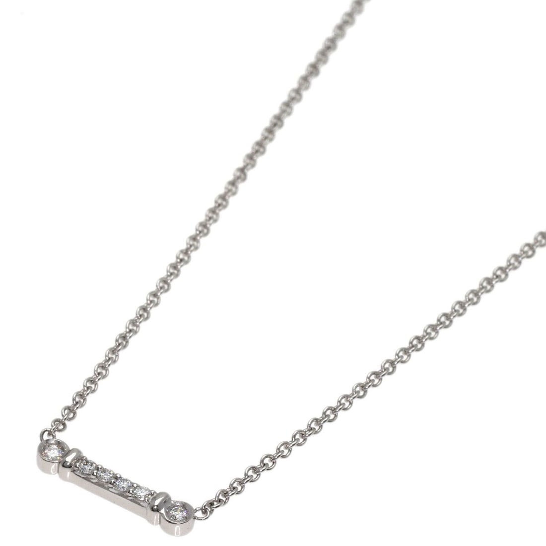 Tiffany & Co. Fleur de Lis Diamond Necklace, Platinum PT950, Women's.: --- Catalog ---Category: SizePendant Size: 2.7mm x 13.4mm / 0.1'' x 0.52''Neck Circumference: 40 cm / 15.74''Category: DesignStone: DiamondGender: WomenMaterial: Platinum 950Necklace Type: NecklaceCat