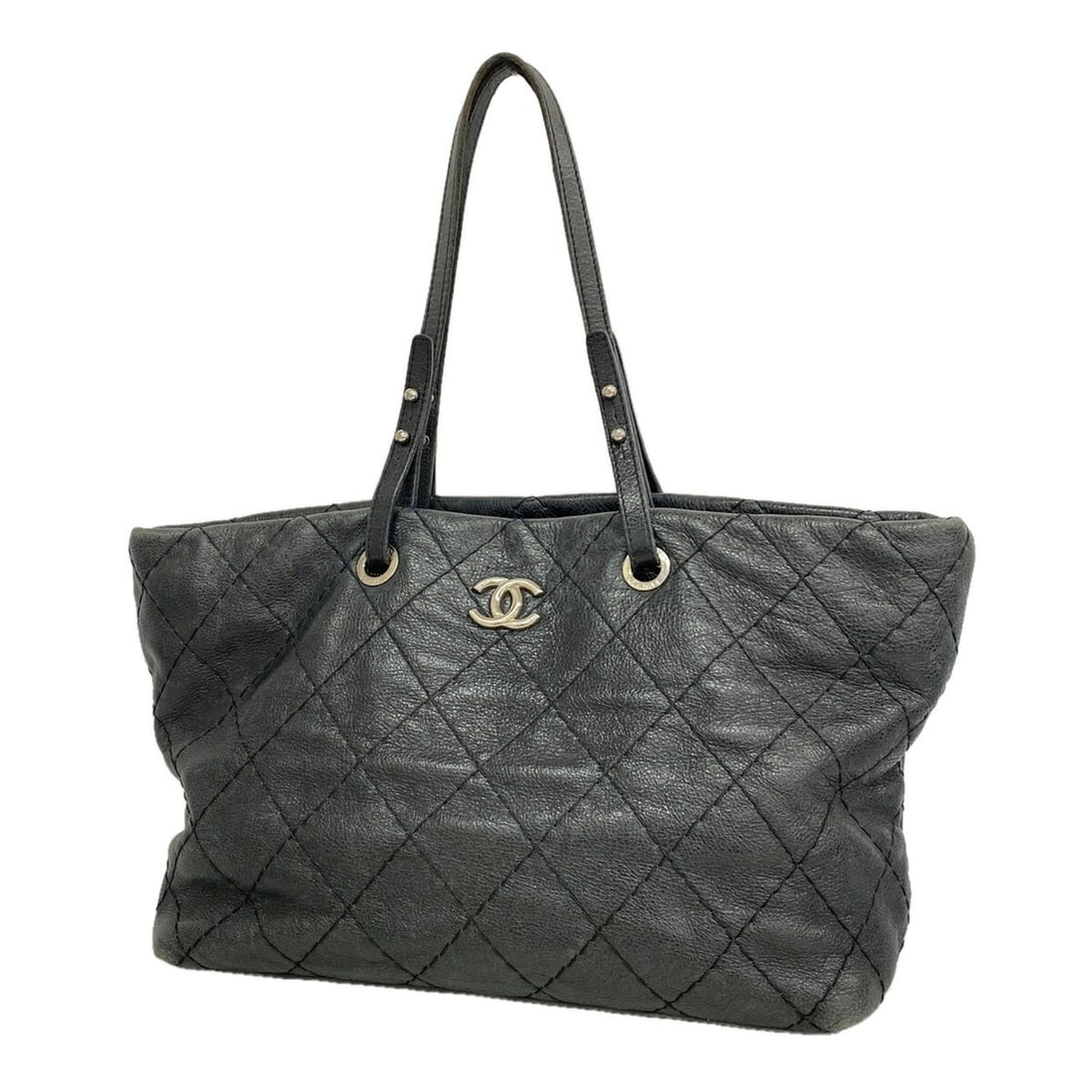 Chanel On the Road Tote Bag, Leather, Black, Women's: --- Catalog ---Category: SizeSize (HxWxD): 26.5cm x 36cm x 15cm / 10.43'' x 14.17'' x 5.9''Category: DesignType: Tote bagColor: BlackGender: WomenMaterial: Leather Hardware Color: SilverCategory: Gene