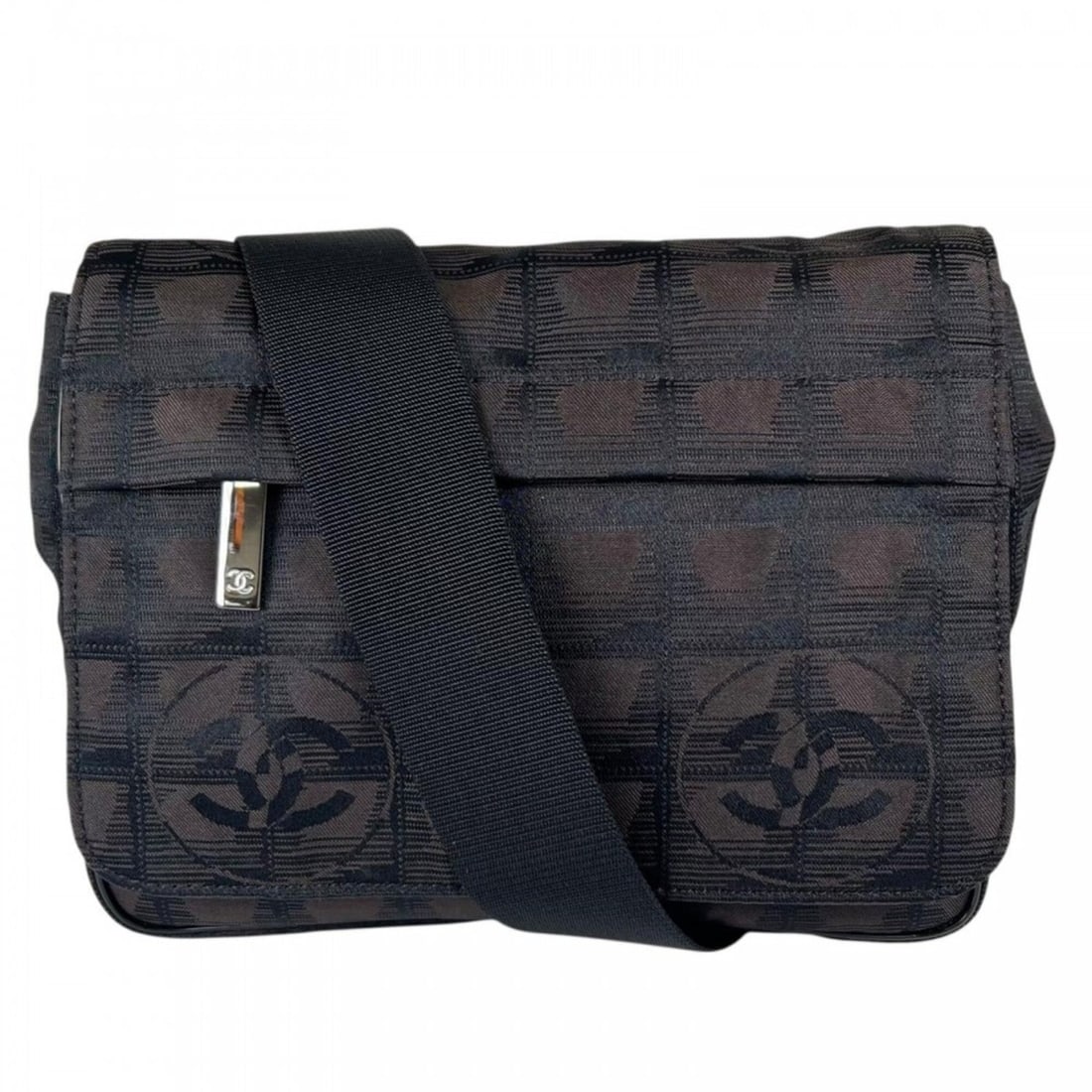 Chanel Shoulder Bag for Women, New Travel Line, Series 9, Nylon, Black, Silver Hardware (1 of 19)