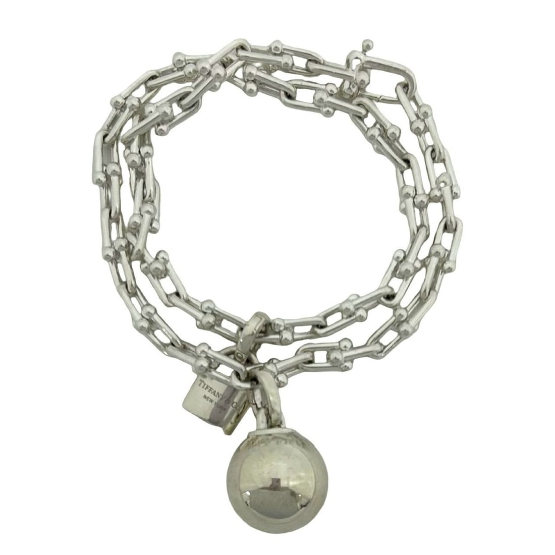TIFFANY&Co. Tiffany HardWear Small Wrap Bracelet, Sterling Silver 925, Accessory, Item Number 10429: --- Catalog ---Category: SizeLength: 17cm / 6.69''Category: DesignType: Charm braceletColor: SilverGender: WomenMaterial: Silver 925Category: GeneralBrand: Tiffany--- Item List ---Section: ConditionRa