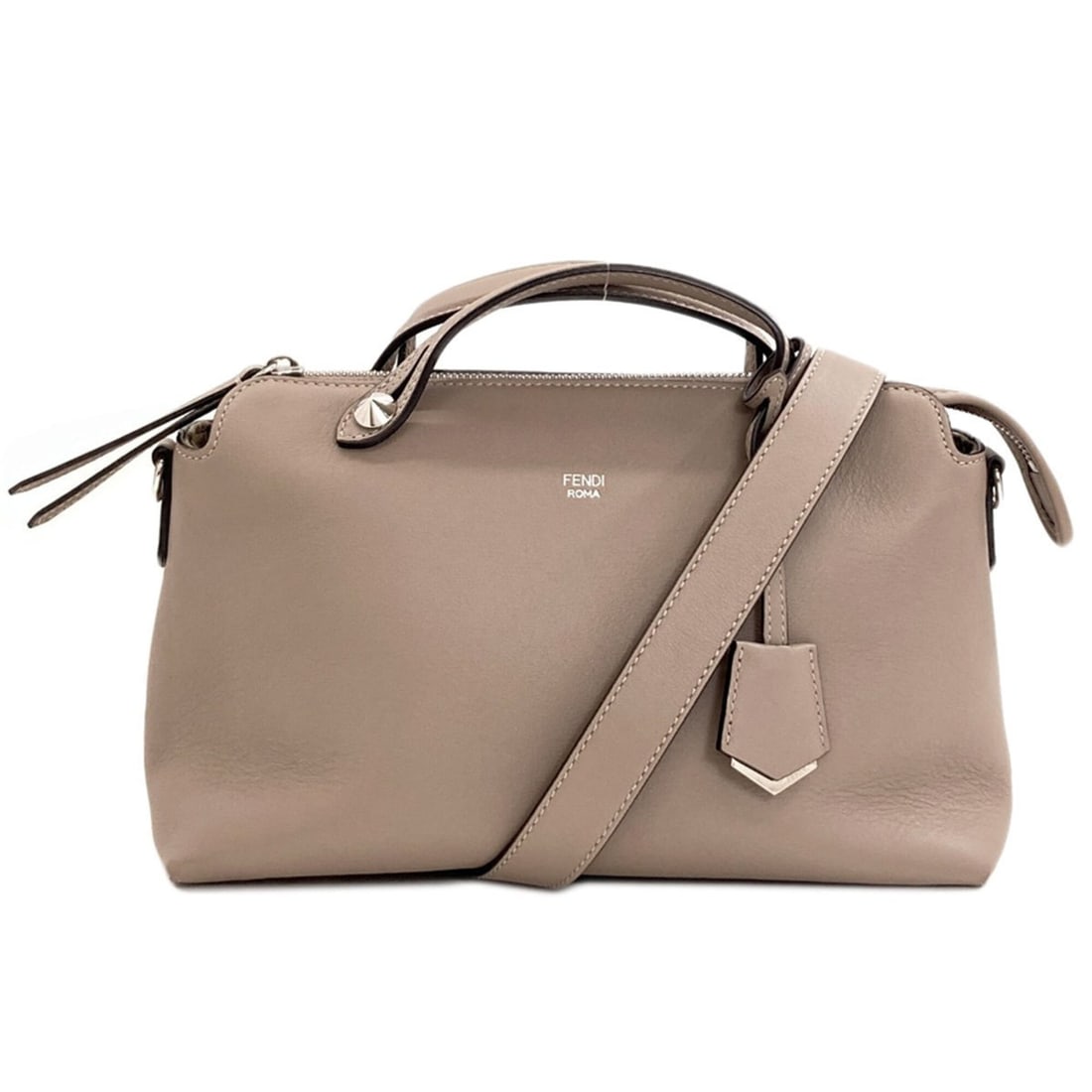 Fendi By The Way 2-Way Handbag, Calfskin, Women's FENDI: --- Catalog ---Category: SizeSize (HxWxD): 18cm x 27cm x 13cm / 7.08'' x 10.62'' x 5.11''Category: DesignType: HandbagColor: GrayishGender: WomenMaterial: Leather Leather/Fur Type: CalfskinCategory: G