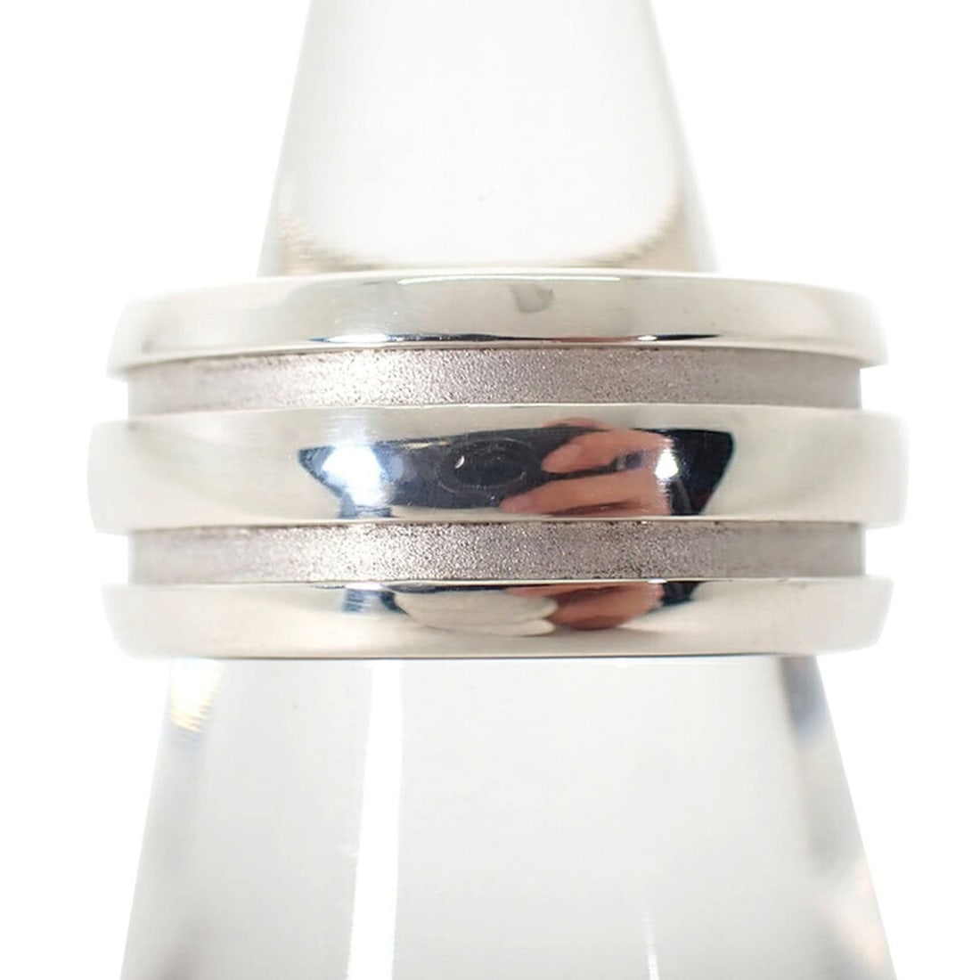 TIFFANY & Co. 925 Double Line Ring, Size 10: --- Catalog ---Category: SizeUS Size: 5.5Brand Size: 50Category: DesignType: Band ringGender: WomenMaterial: Sterling silver 925Category: GeneralBrand: Tiffany--- Item List ---Section: ConditionRankin