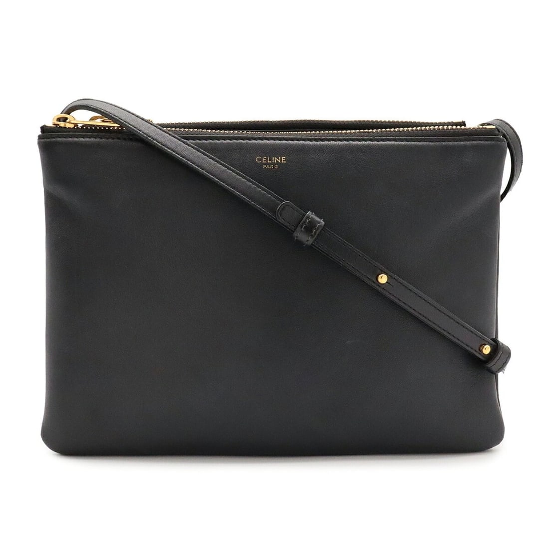 CELINE Trio Shoulder Bag/Shoulder Pouch/Pochette, Leather, Black, 190233: --- Catalog ---Category: SizeSize (HxWxD): 14.5cm x 21.5cm x 1cm / 5.7'' x 8.46'' x 0.39''Category: DesignType: Pochette, Shoulder bagColor: BlackGender: WomenMaterial: Leather Category: GeneralBrand: