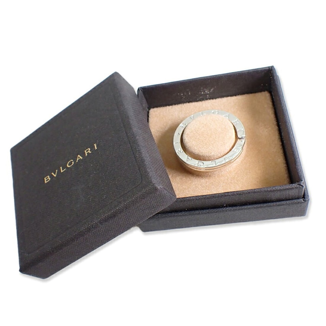 BVLGARI Bulgari 925 Keyring: --- Catalog ---Category: DesignType: KeyringGender: WomenMaterial: Sterling silver 925Category: GeneralBrand: Bvlgari--- Item List ---Section: ConditionRanking: Rank A Used - A few traces of usage, so