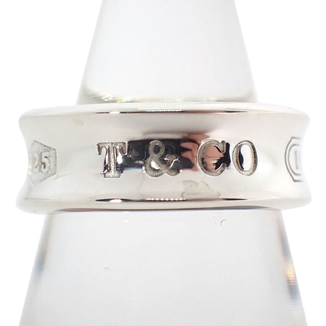 TIFFANY & Co. 925 1837 Ring, Size 9: --- Catalog ---Category: SizeUS Size: 5Brand Size: 49Category: DesignType: Band ringGender: WomenMaterial: Sterling silver 925Category: GeneralBrand: Tiffany--- Item List ---Section: ConditionRanking: