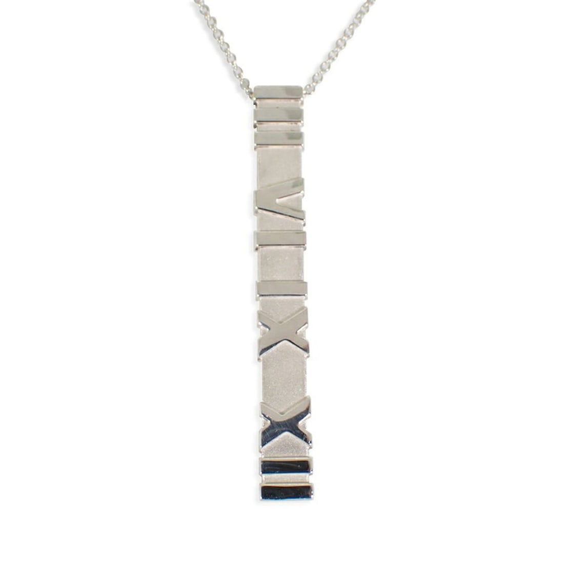 TIFFANY & Co. 925 Atlas Pendant Necklace: --- Catalog ---Category: SizePendant Size: 47mm x 6mm / 1.85'' x 0.23''Neck Circumference: 41 cm / 16.14''Category: DesignGender: WomenMaterial: Sterling silver 925Necklace Type: NecklaceCategory: Gen