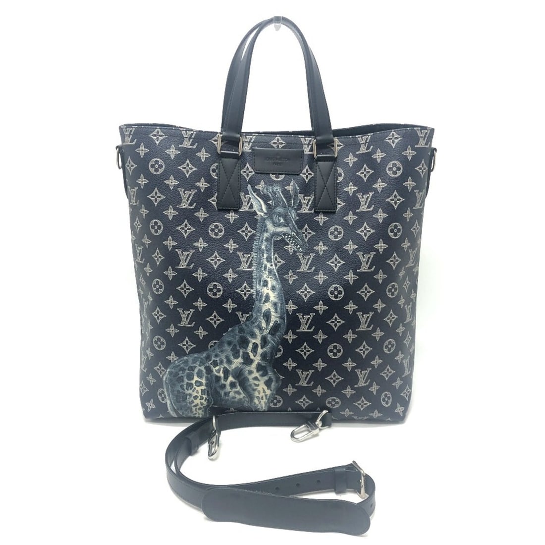 LOUIS VUITTON M54127 Monogram Savannah Jake & Dinos Chapman 2-Way Tote Bag Canvas Men's Navy: --- Catalog ---Category: SizeSize (HxWxD): 40cm x 37cm x 15cm / 15.74'' x 14.56'' x 5.9''Category: DesignType: Tote bagColor: NavyGender: MenMaterial: Monogram , Canvas Category: GeneralBrand: Louis V
