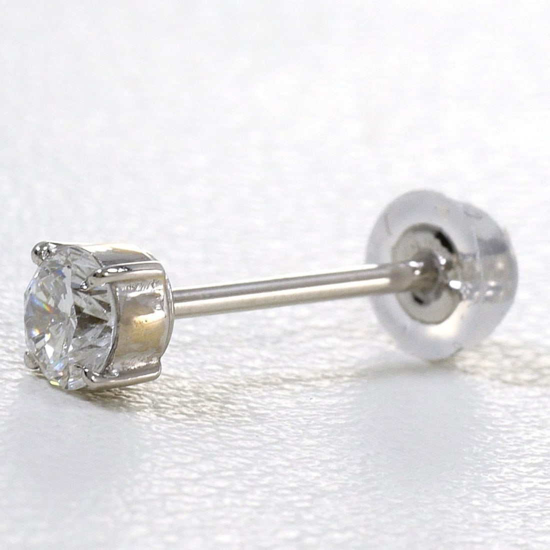 PT900 Platinum Earring (Single Earring) with Diamond (No Carat Markings), Total Weight 0.4g, Jewelry (1 of 10)
