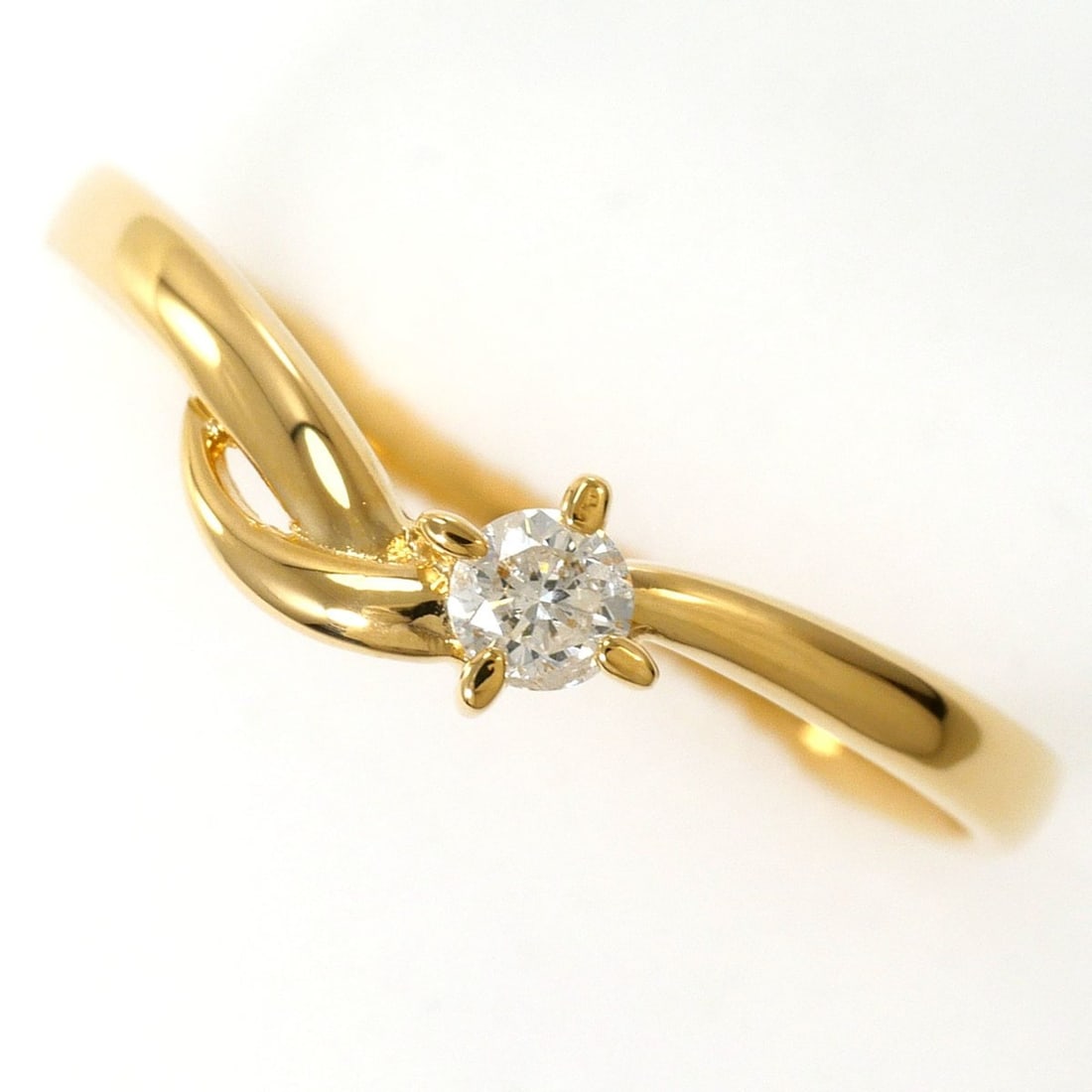 18K (18-karat) Yellow Gold Ring with 1 Diamond (carat mark not specified), Total Weight 1.5g, (1 of 15)