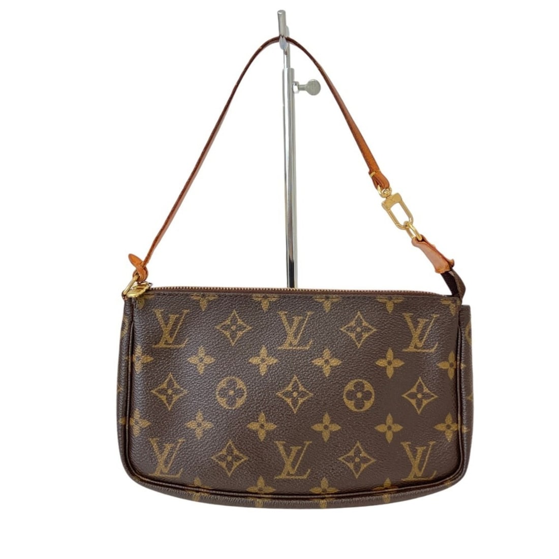 LOUIS VUITTON Louis Vuitton Monogram Pochette Accessoires Accessory Pouch M51980 Brown Women's: --- Catalog ---Category: SizeSize (HxWxD): 13cm x 22cm x 3cm / 5.11'' x 8.66'' x 1.18''Handle Length: 29cm / 11.41''Category: DesignType: PochetteColor: BrownGender: WomenMaterial: Leather Category: G