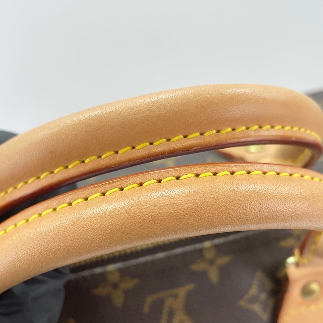 Loewe handbag, Repeat Anagram, leather. - 11