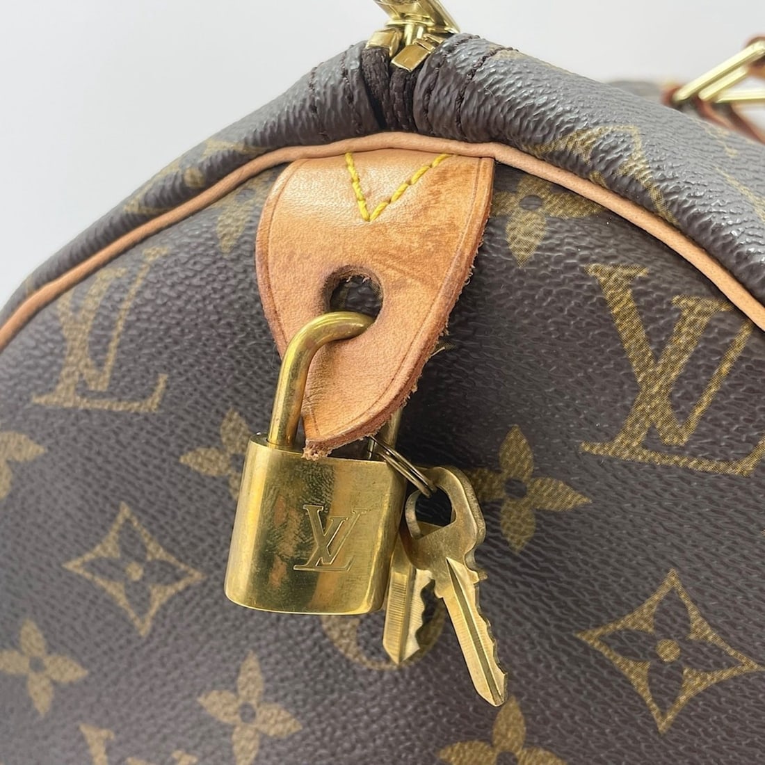 Loewe handbag, Repeat Anagram, leather. - 12