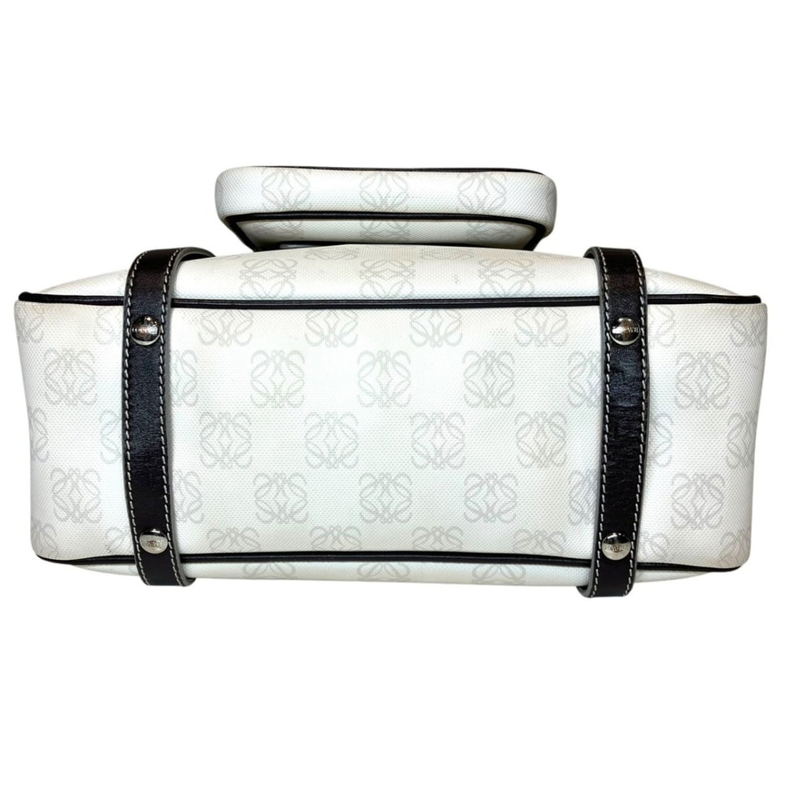 Loewe handbag, Repeat Anagram, leather. - 3