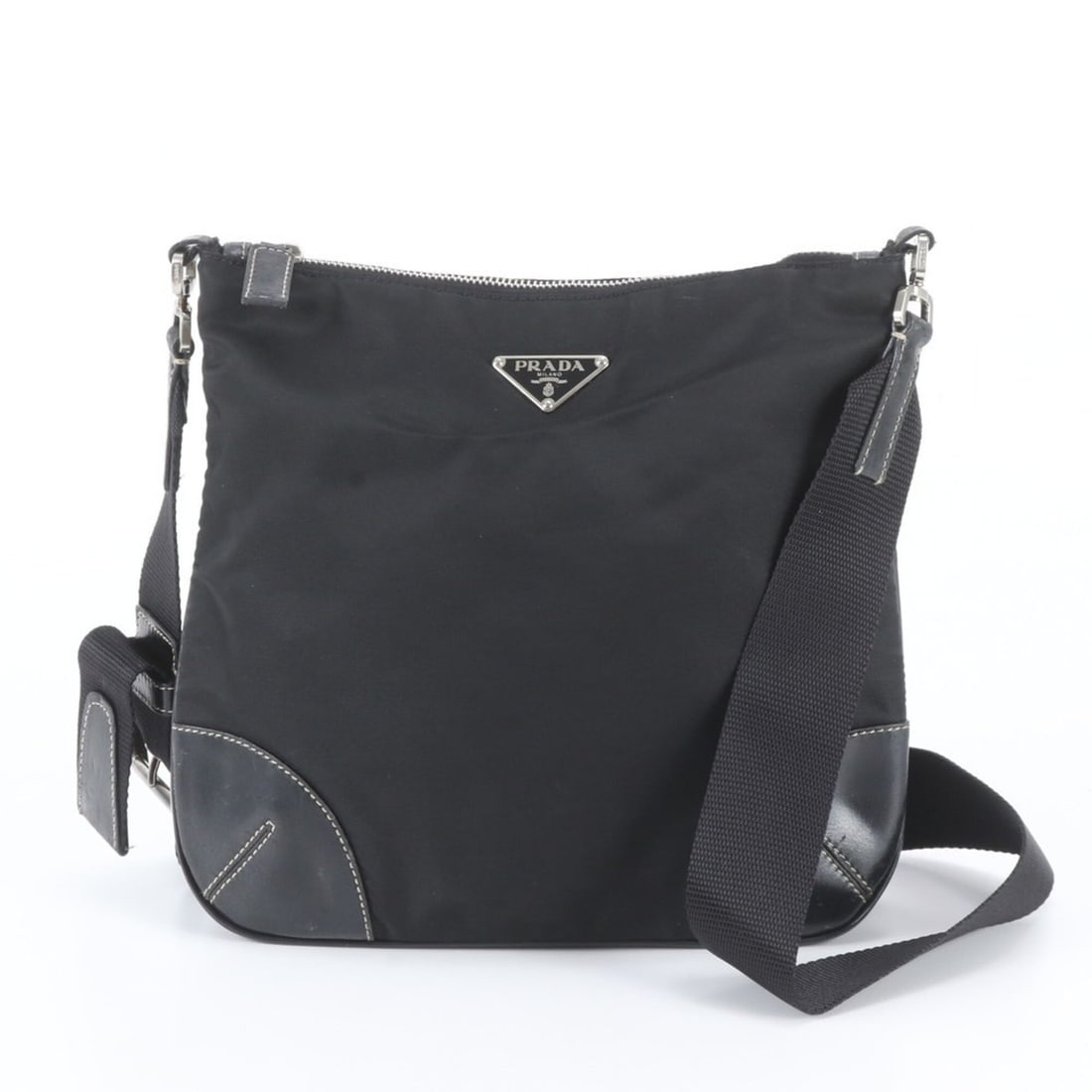 Prada Tessuto Nylon Triangle Logo Shoulder Bag Messenger Black Men's: --- Catalog ---Category: SizeSize (HxWxD): 22cm x 24cm x 8cm / 8.66'' x 9.44'' x 3.14''Category: DesignType: Messenger bag, Shoulder bagColor: BlackGender: MenCategory: GeneralBrand: PradaCountry of O