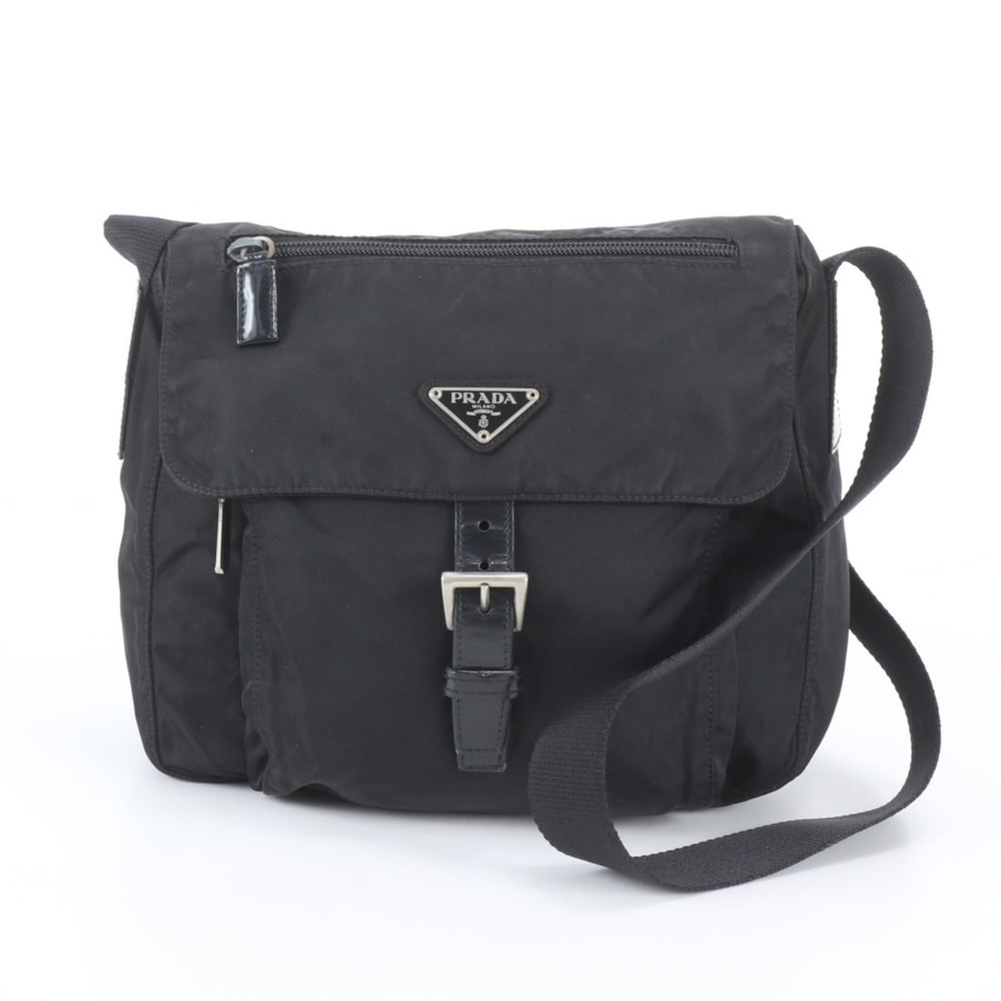 Prada Tessuto Nylon Triangle Logo Leather Shoulder Bag Messenger Black Men's: --- Catalog ---Category: SizeSize (HxWxD): 25cm x 23cm x 8cm / 9.84'' x 9.05'' x 3.14''Category: DesignType: Messenger bag, Shoulder bagColor: BlackGender: MenMaterial: Leather , Nylon Category: Gener