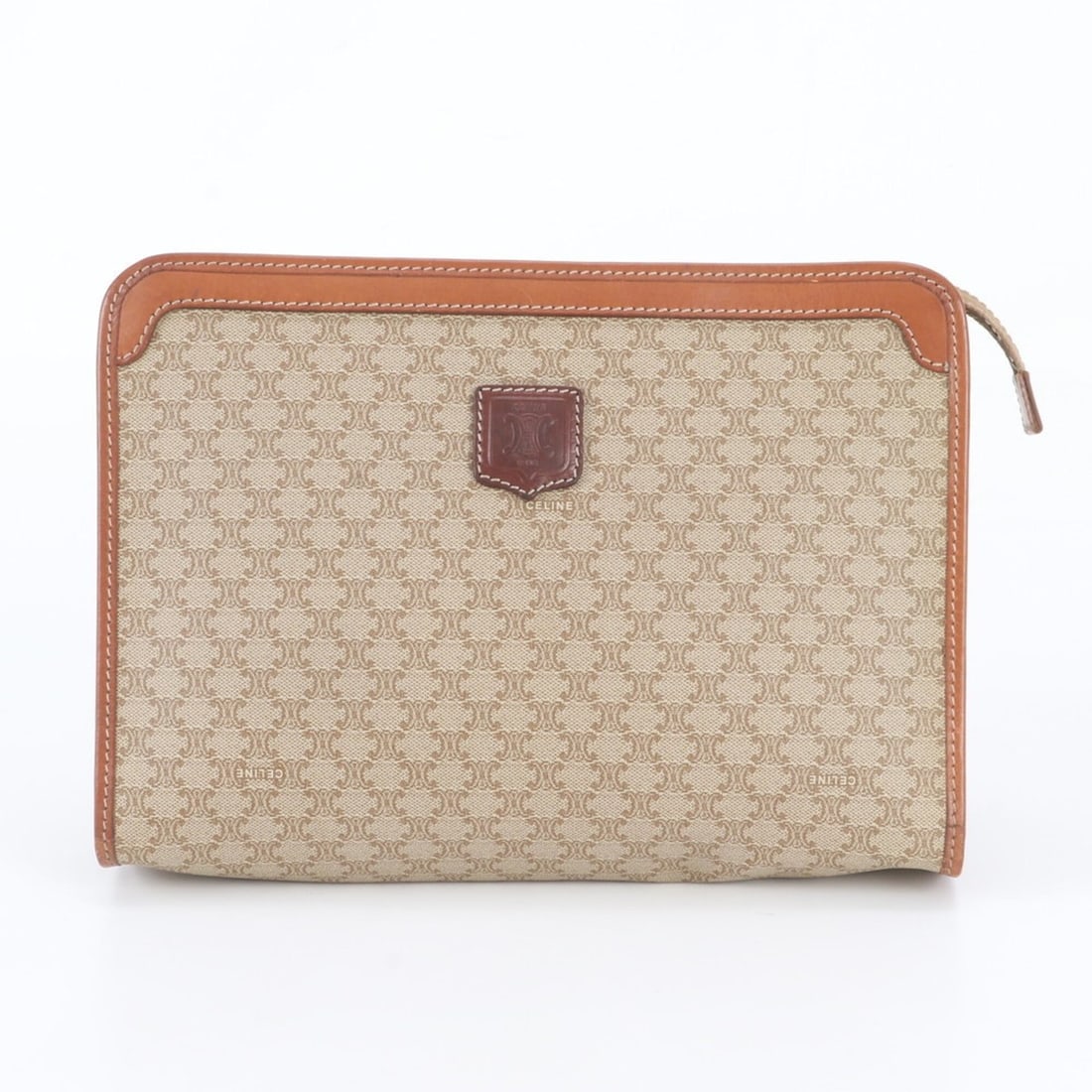 Celine Macadam Leather Second Bag Clutch Pouch Business Brand Men's: --- Catalog ---Category: SizeSize (HxWxD): 19cm x 26cm x 5cm / 7.48'' x 10.23'' x 1.96''Category: DesignType: Clutch bag, PouchColor: BrownGender: MenMaterial: Leather , Coated canvas Category: Genera