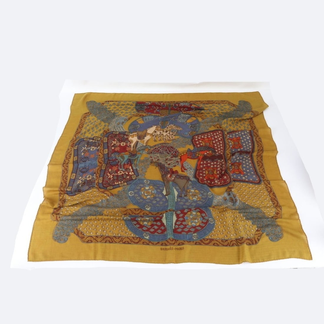 Hermes Carre Géant 140 ART des STEPPES (Art Steppes) Scarf for Women and Men: --- Catalog ---Category: SizeSize (LxW): 1.4m x 1.29m / 55.11'' x 50.78''Category: DesignType: ScarfColor: Multi-colorGender: Men,WomenCategory: GeneralBrand: Hermes--- Item List ---Section: Condition